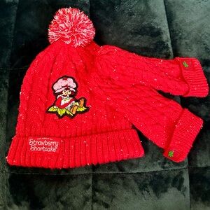 Strawberry Shortcake Red Knit Hat and Mittens Set
